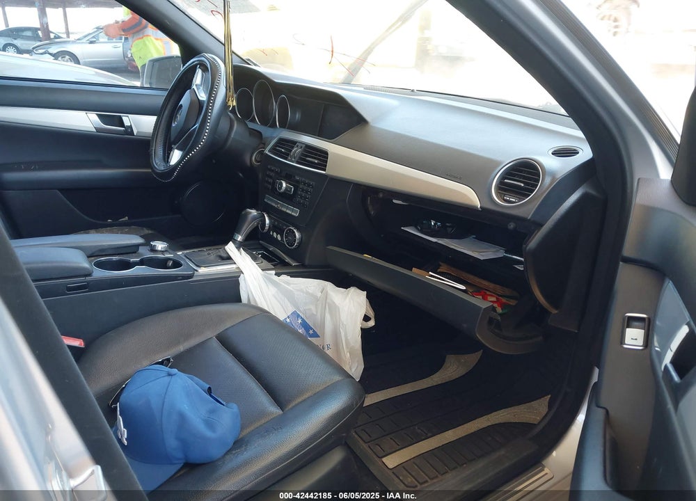 2012 MERCEDES-BENZ C CLASS VIN: WDDGF4HB3CR235072