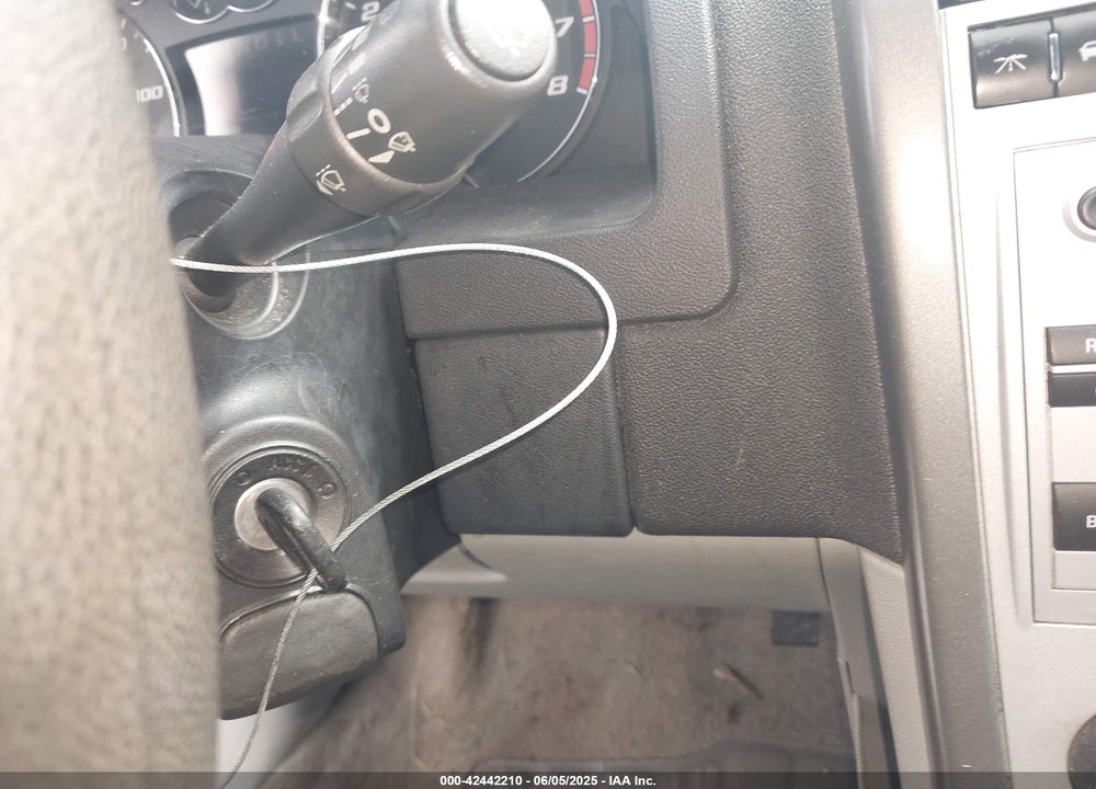 2007 CHEVROLET EQUINOX VIN: 2CNDL13F276056842