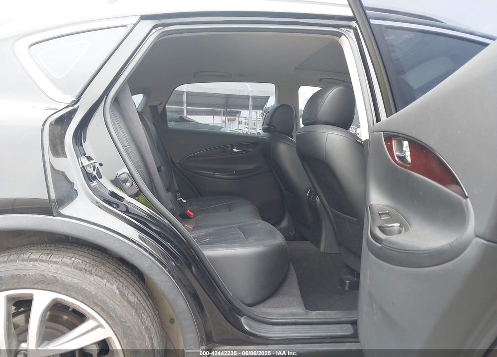 2017 INFINITI QX50 VIN: JN1BJ0RR0HM405323
