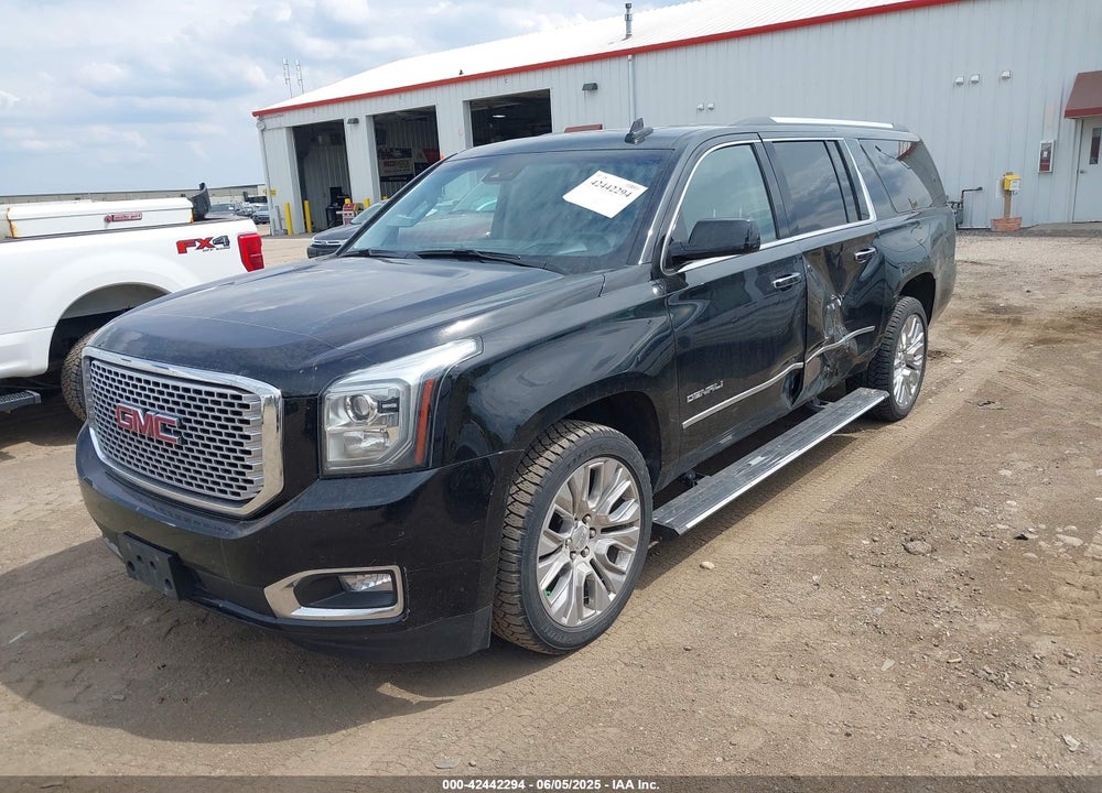 2015 GMC YUKON XL 1500 DENALI VIN: 1GKS2JKJ9FR633846