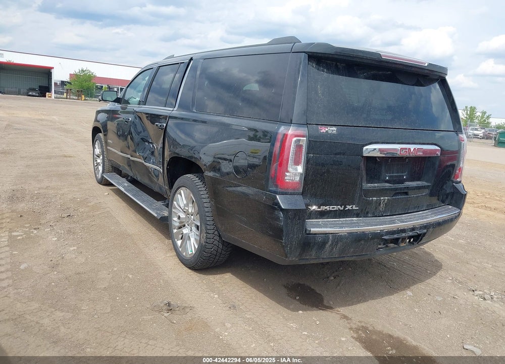 2015 GMC YUKON XL 1500 DENALI VIN: 1GKS2JKJ9FR633846