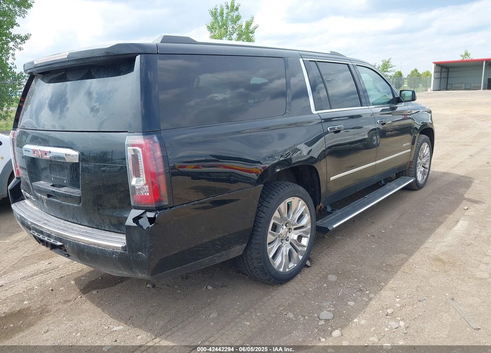 2015 GMC YUKON XL 1500 DENALI VIN: 1GKS2JKJ9FR633846