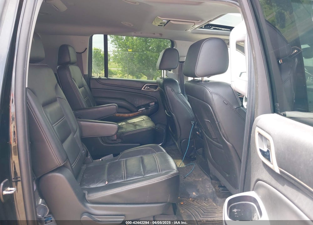 2015 GMC YUKON XL 1500 DENALI VIN: 1GKS2JKJ9FR633846