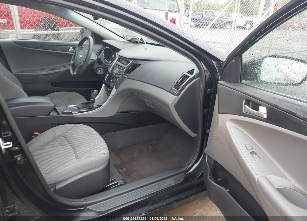 2012 HYUNDAI SONATA GLS VIN: 5NPEB4ACXCH452576