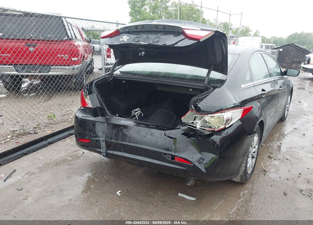 2012 HYUNDAI SONATA GLS VIN: 5NPEB4ACXCH452576