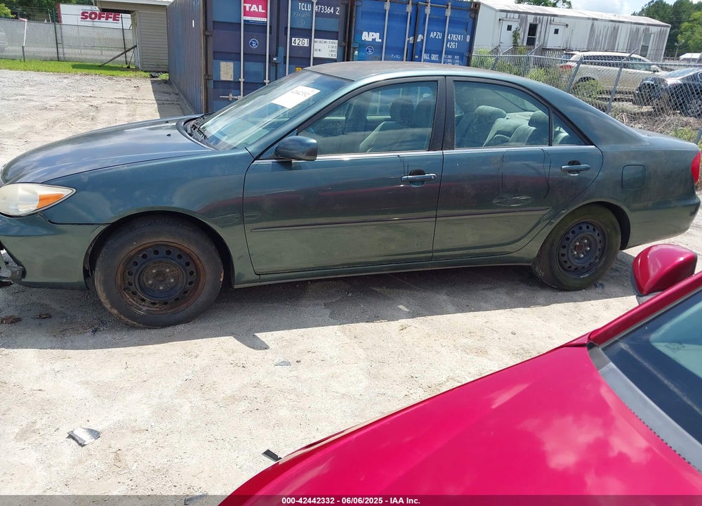 2002 TOYOTA CAMRY LE VIN: JTDBE32K720040038