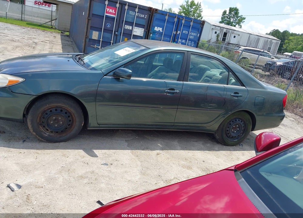 2002 TOYOTA CAMRY LE VIN: JTDBE32K720040038
