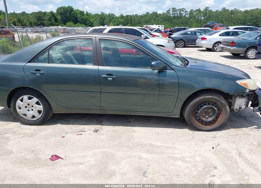 2002 TOYOTA CAMRY LE VIN: JTDBE32K720040038