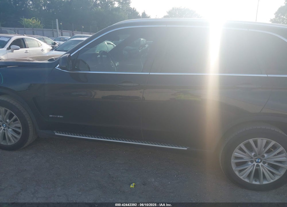 2017 BMW X5 VIN: 5UXKR2C33H0X05921
