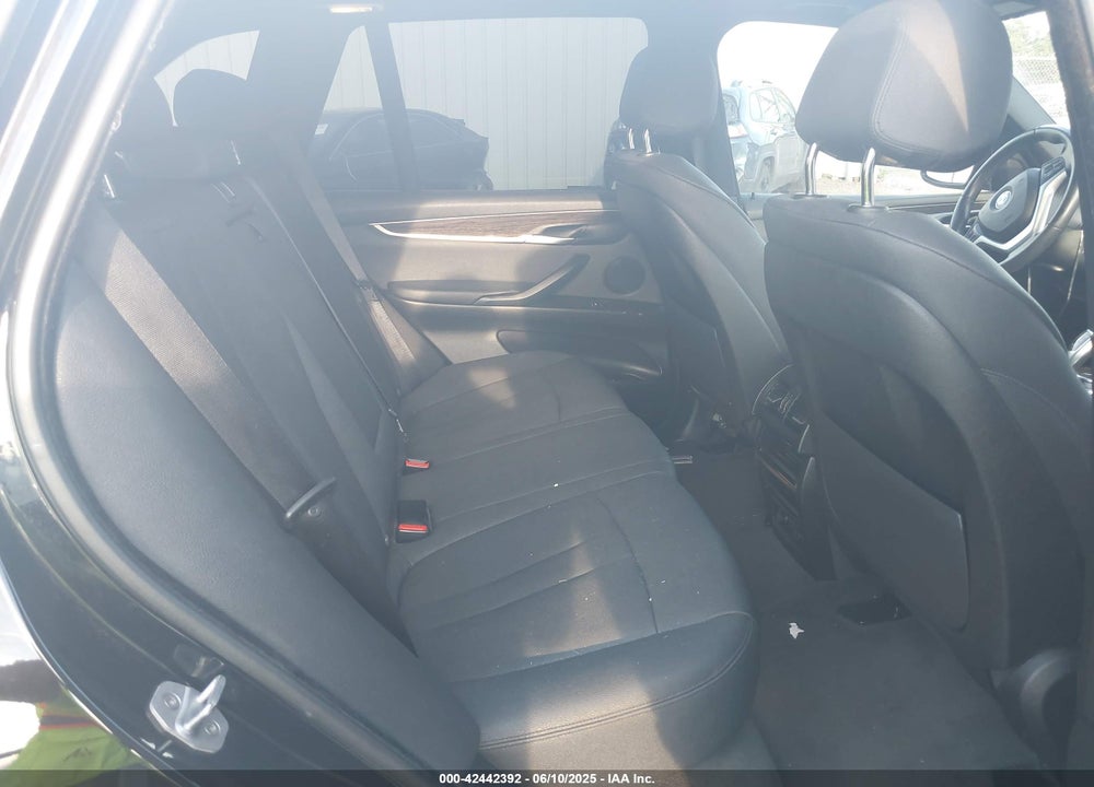 2017 BMW X5 VIN: 5UXKR2C33H0X05921
