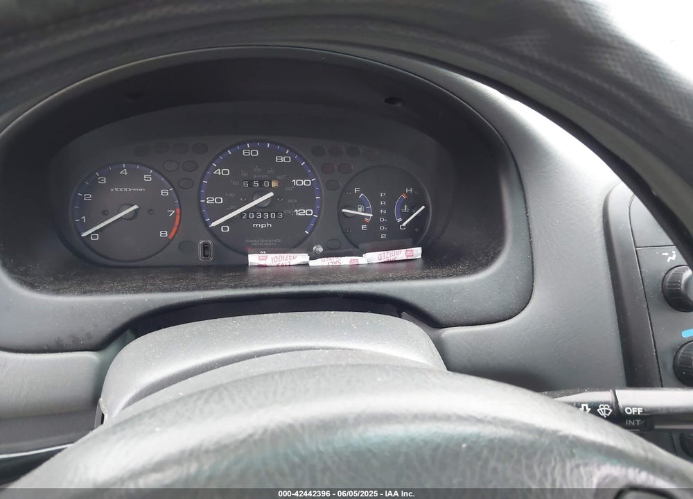 2000 HONDA CIVIC LX VIN: 2HGEJ6674YH599875