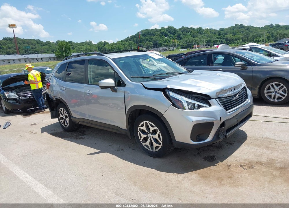 2019 SUBARU FORESTER VIN: JF2SKAECXKH534219
