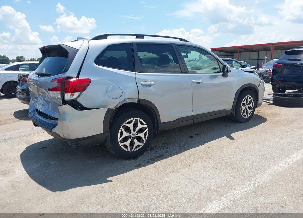 2019 SUBARU FORESTER VIN: JF2SKAECXKH534219