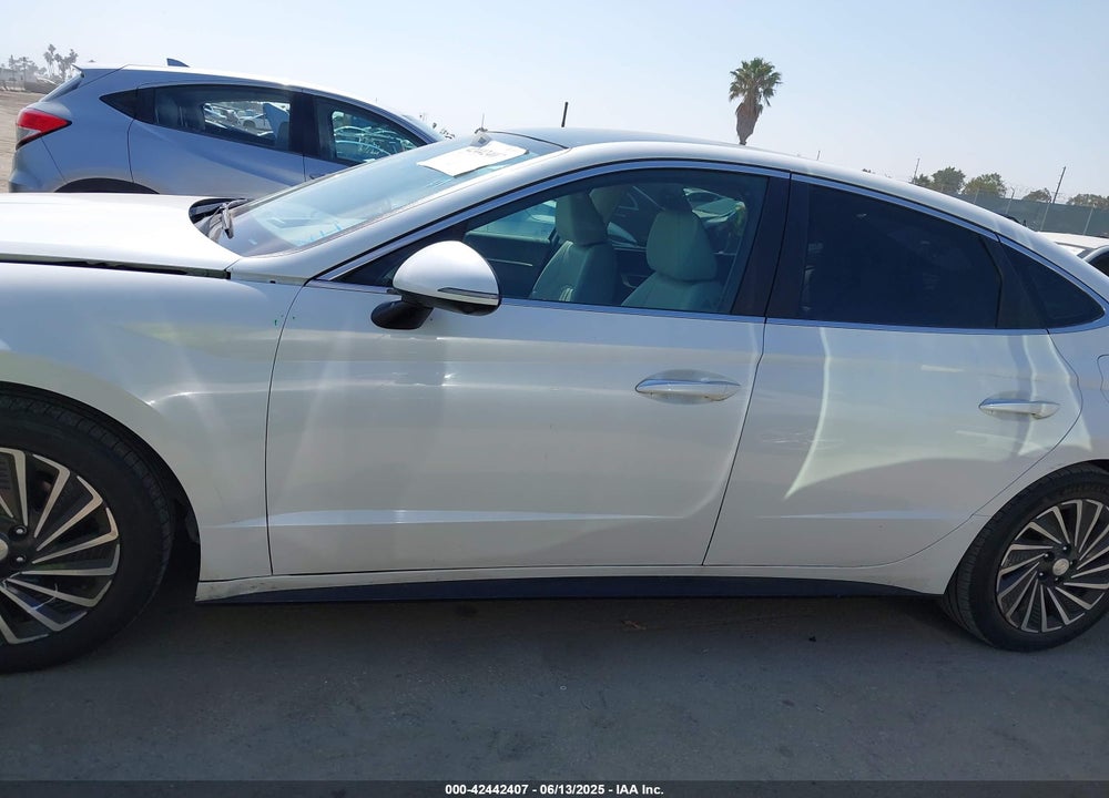 2020 HYUNDAI SONATA HYBRID LIMITED VIN: KMHL54JJ1LA009801