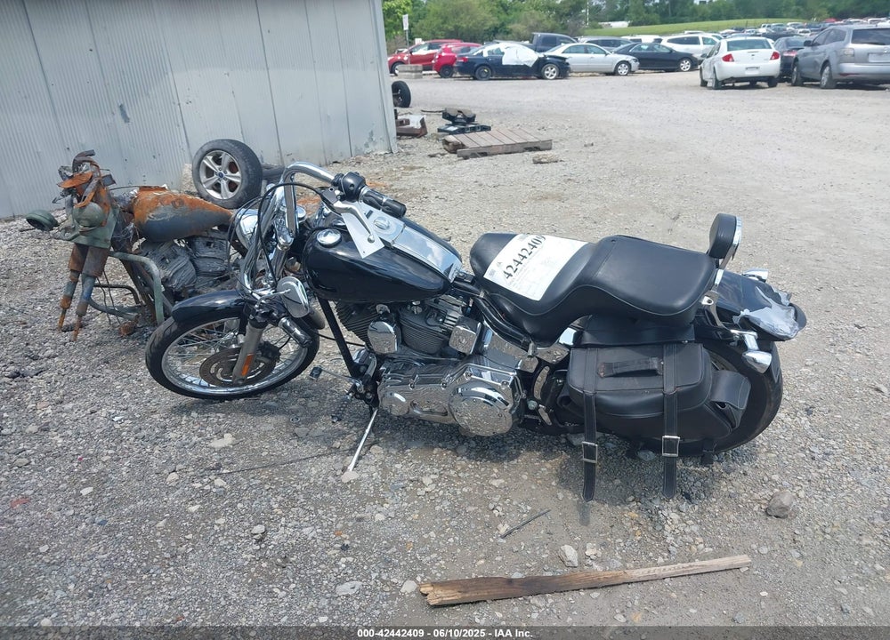 2002 HARLEY-DAVIDSON FXST VIN: 1HD1BHY142Y076088