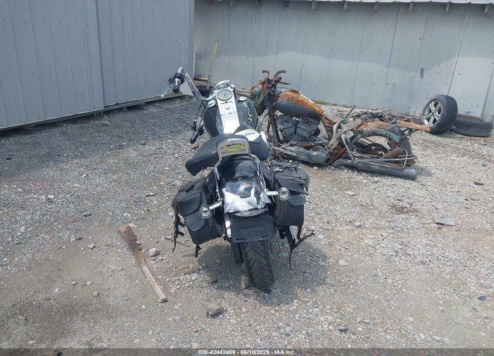 2002 HARLEY-DAVIDSON FXST VIN: 1HD1BHY142Y076088