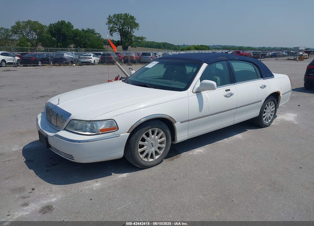2006 LINCOLN TOWN CAR VIN: 1LNHM81W46Y634376