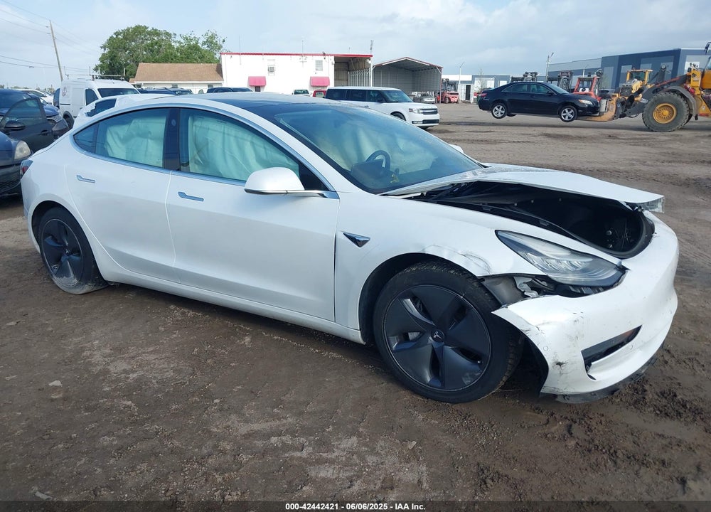 2020 TESLA MODEL 3 STANDARD RANGE PLUS REAR-WHEEL DRIVE/STANDARD RANGE REAR-WHEEL DRIVE VIN: 5YJ3E1EA7LF736977