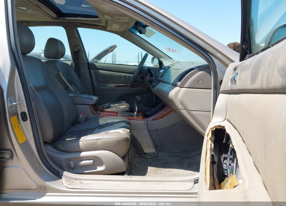 2002 TOYOTA CAMRY XLE V6 VIN: JTDBF30K120030783