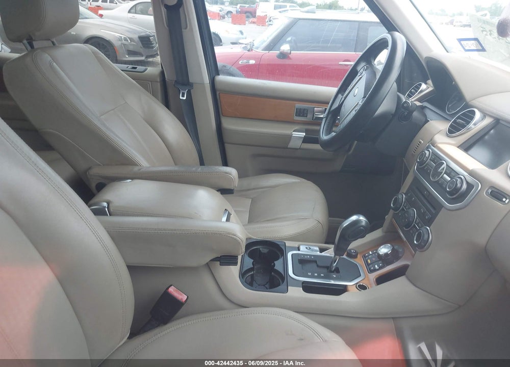 2010 LAND ROVER LR4 VIN: SALAK2D40AA527077