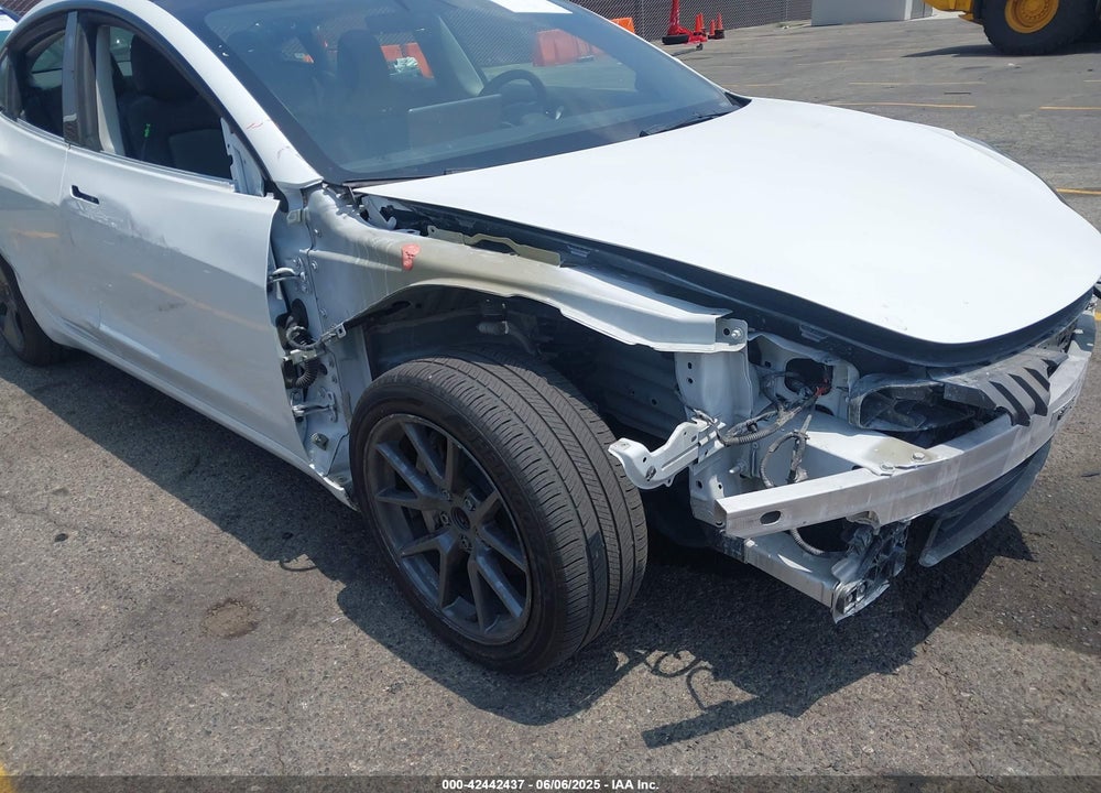 2023 TESLA MODEL 3 VIN: 5YJ3E1EA8PF450528