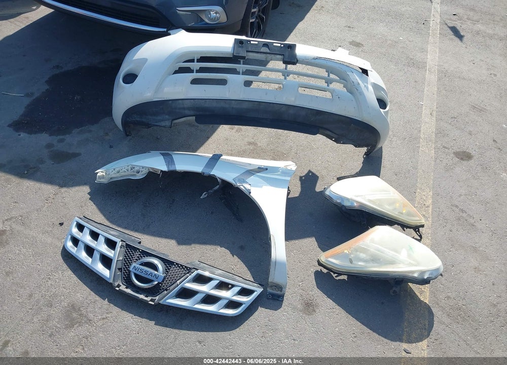 2011 NISSAN ROGUE VIN: JN8AS5MT4BW166770