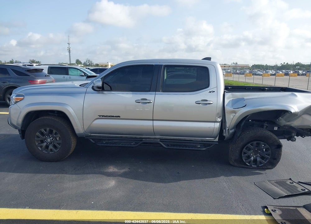 2022 TOYOTA TACOMA SR5 V6 VIN: 3TYCZ5AN3NT101973