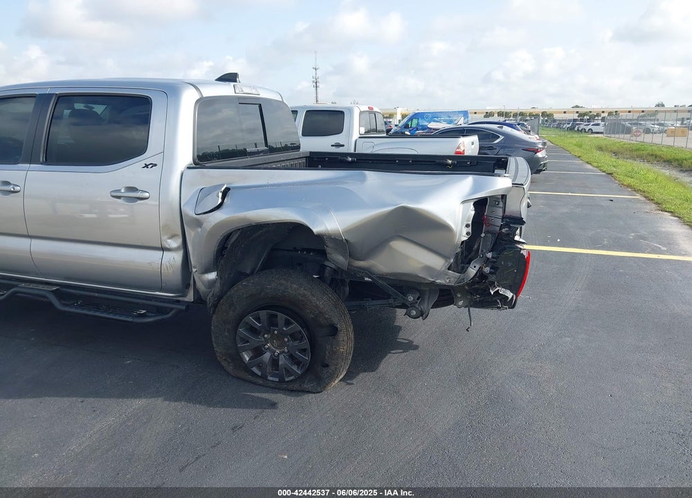 2022 TOYOTA TACOMA SR5 V6 VIN: 3TYCZ5AN3NT101973