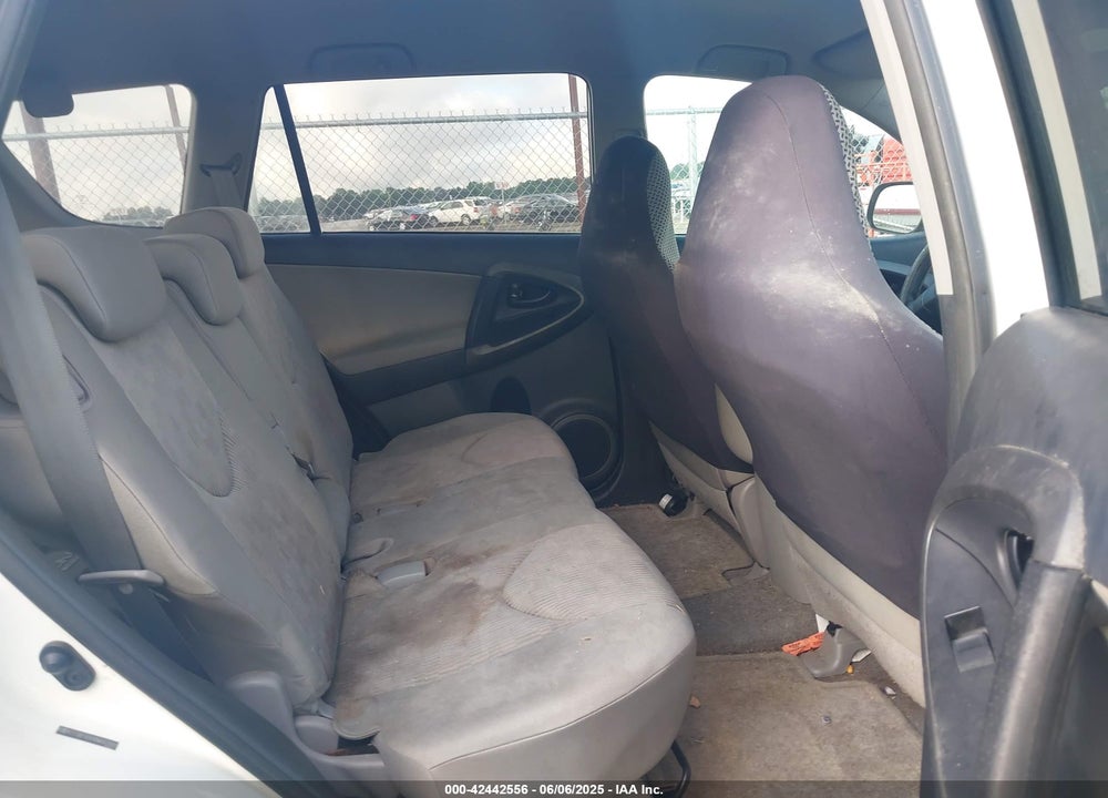 2011 TOYOTA RAV4 VIN: 2T3BF4DV9BW082880