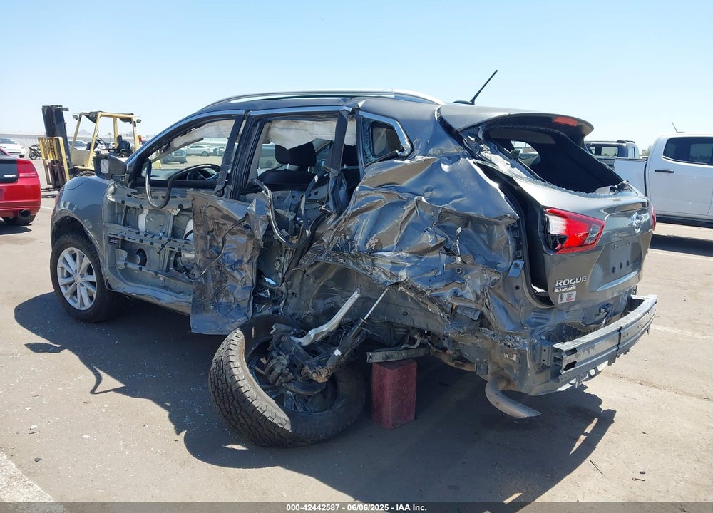 2017 NISSAN ROGUE SPORT VIN: JN1BJ1CP6HW011603