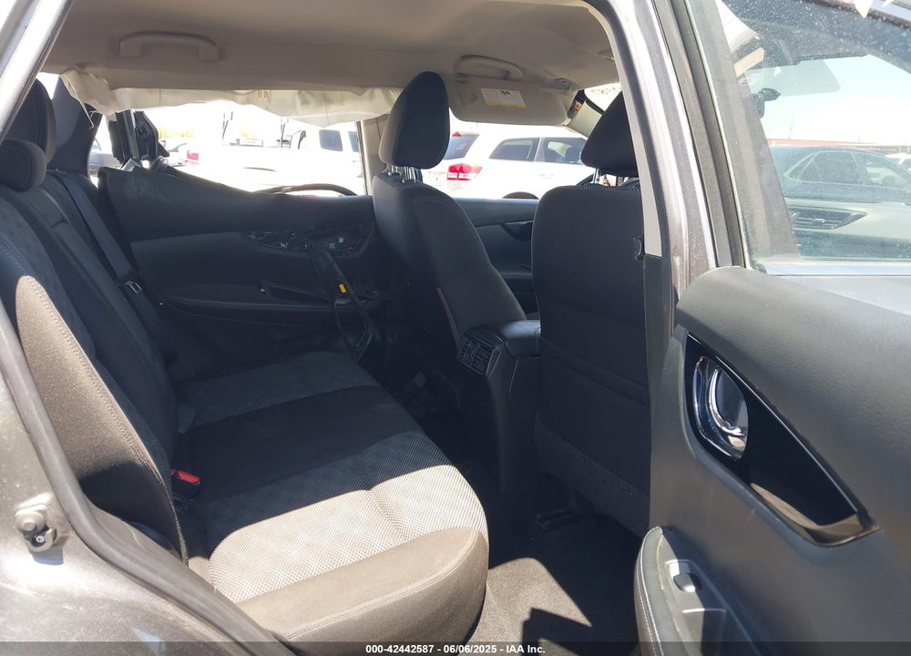 2017 NISSAN ROGUE SPORT VIN: JN1BJ1CP6HW011603