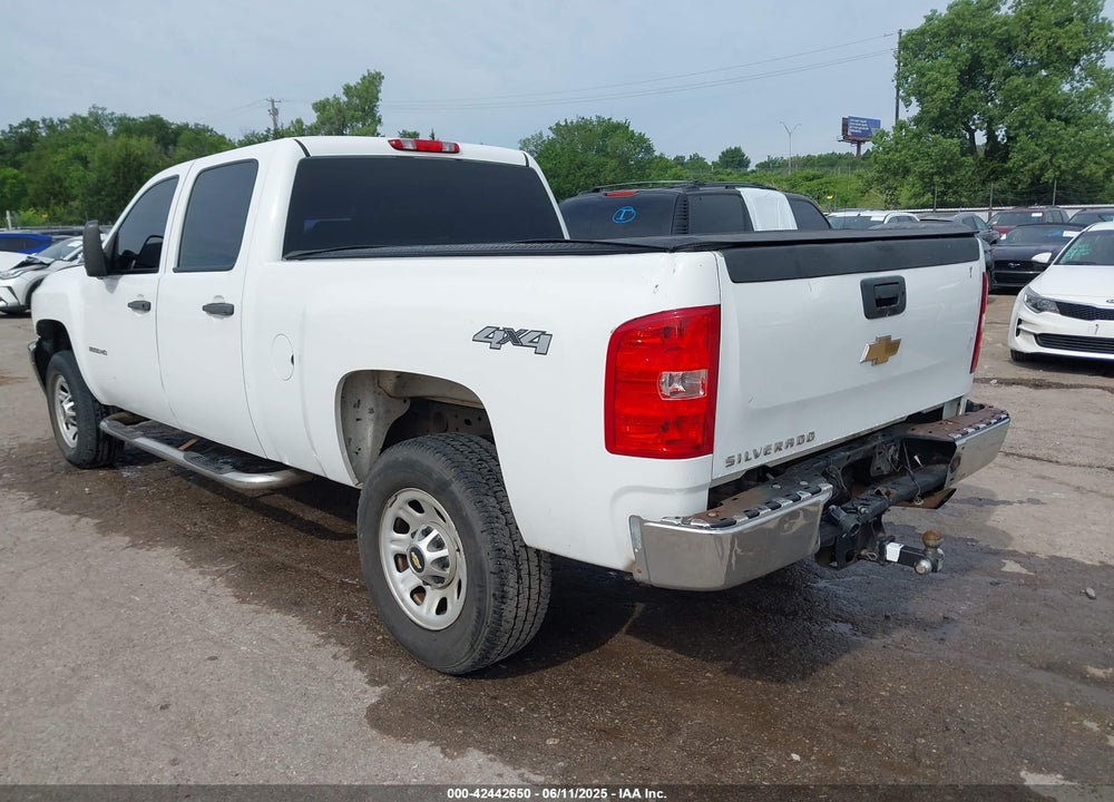 2011 CHEVROLET SILVERADO 2500HD WORK TRUCK VIN: 1GC1KVCG3BF255648