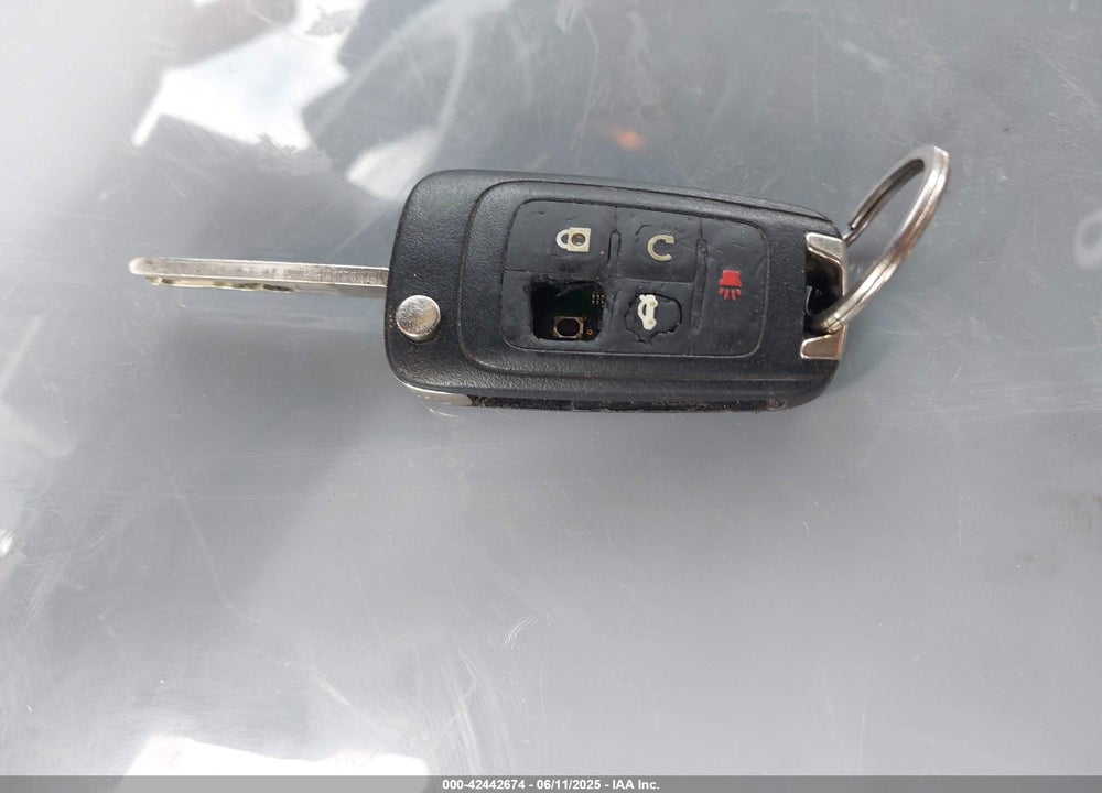 2011 CHEVROLET EQUINOX VIN: 2CNALPEC0B6399375