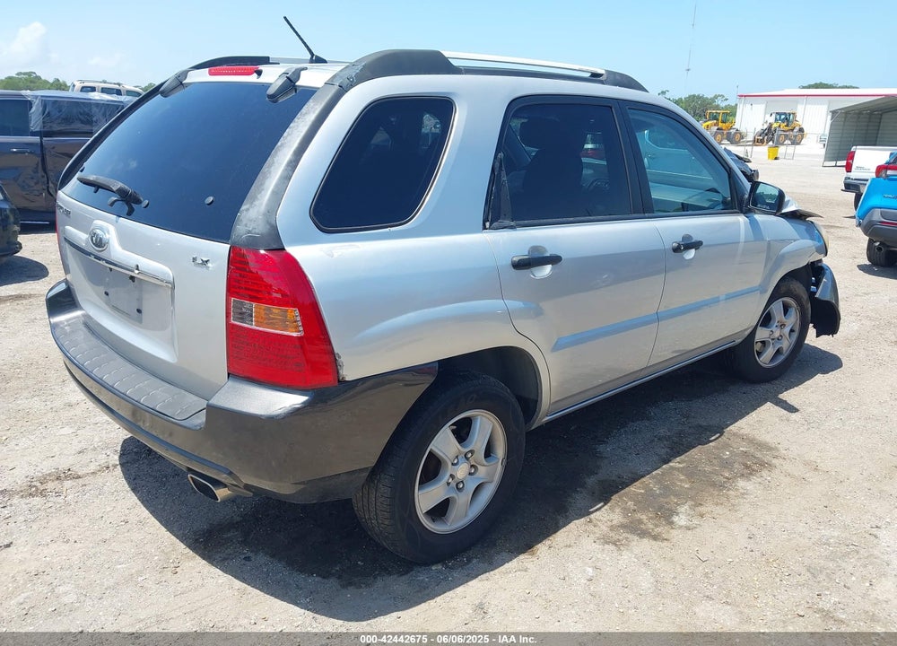 2007 KIA SPORTAGE LX VIN: KNDJF724677392978