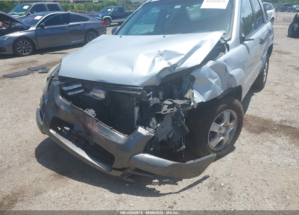 2007 KIA SPORTAGE LX VIN: KNDJF724677392978