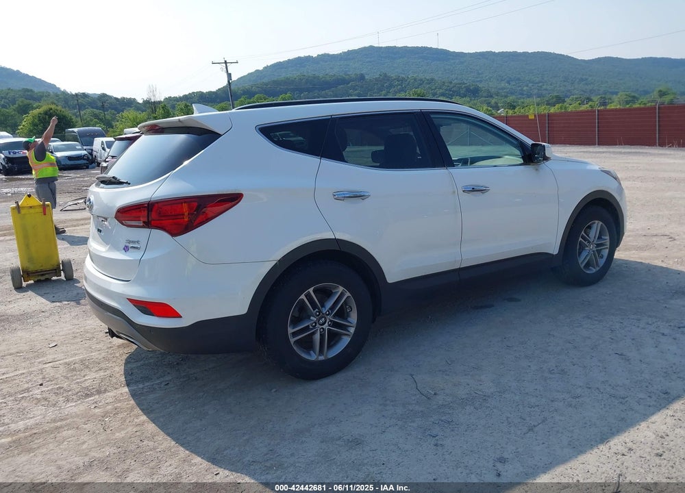 2017 HYUNDAI SANTA FE SPORT 2.4L VIN: 5XYZUDLB5HG470644