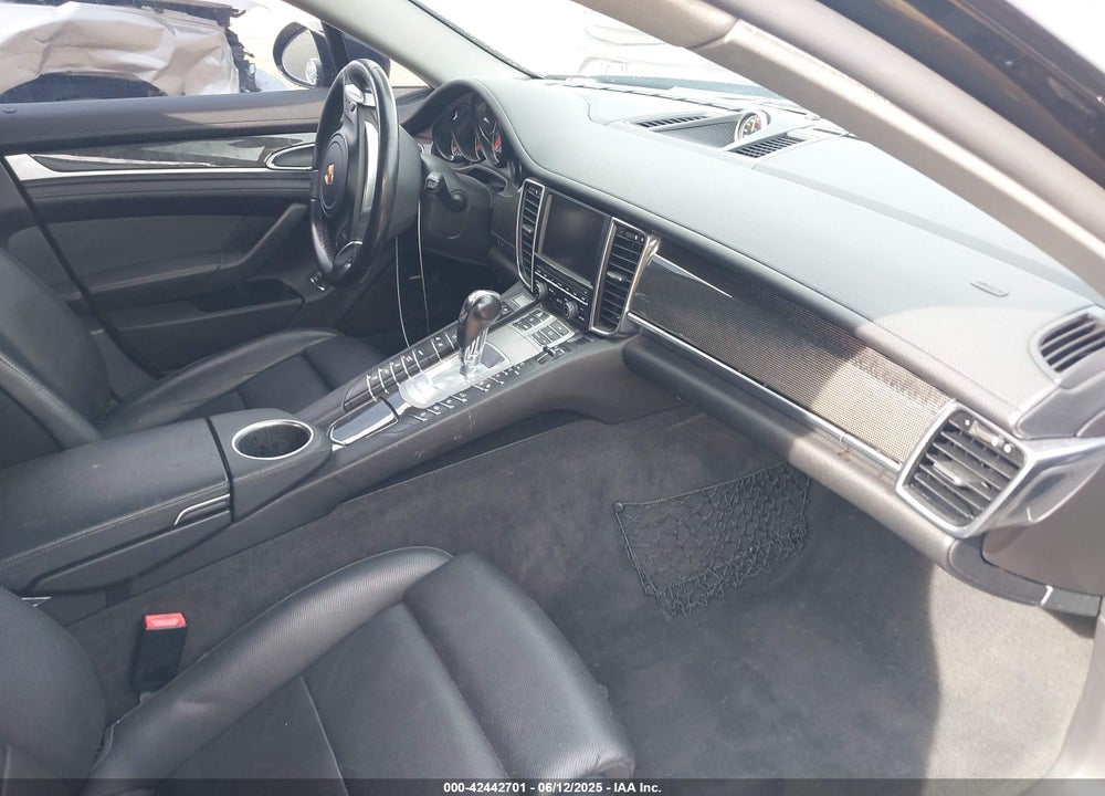 2012 PORSCHE PANAMERA VIN: WP0AB2A75CL060249