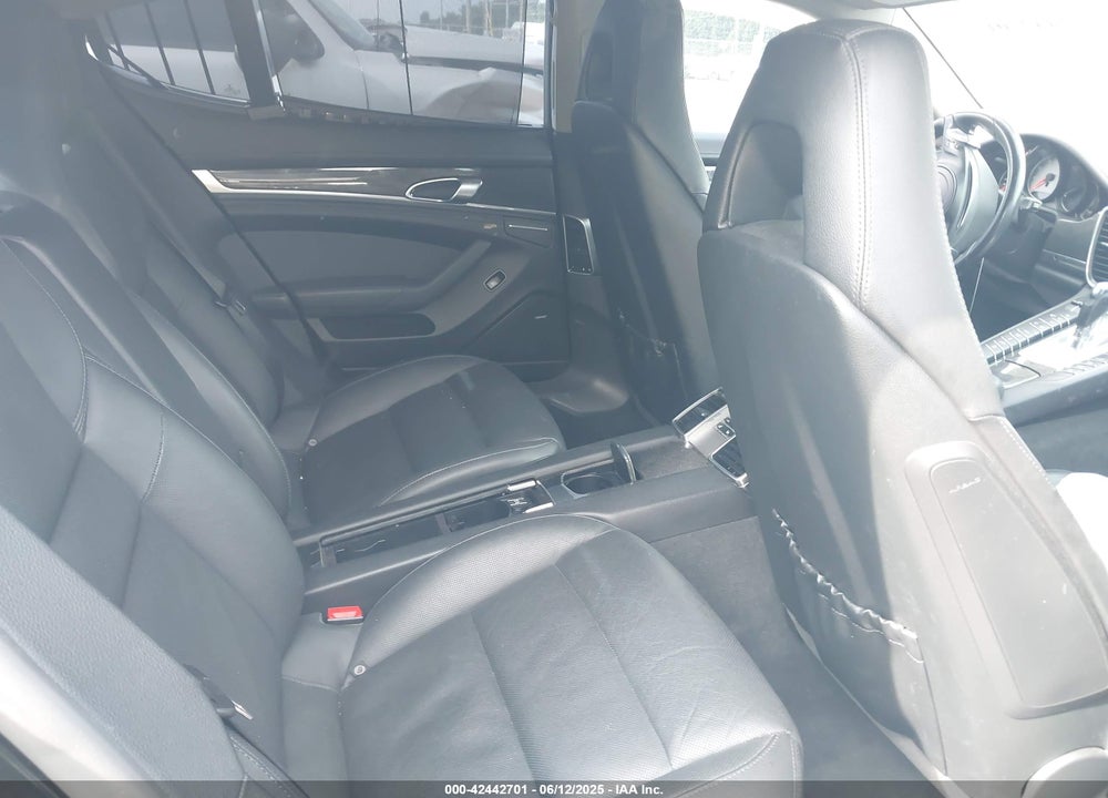 2012 PORSCHE PANAMERA VIN: WP0AB2A75CL060249