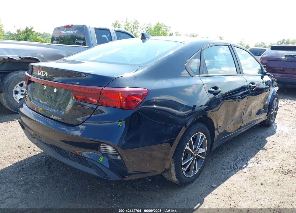 2022 KIA FORTE VIN: 3KPF24AD6NE503723
