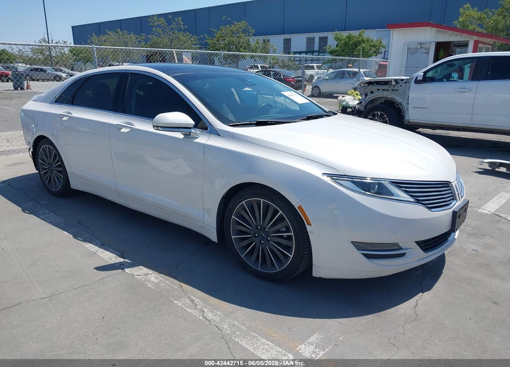 2015 LINCOLN MKZ HYBRID VIN: 3LN6L2LU6FR614177