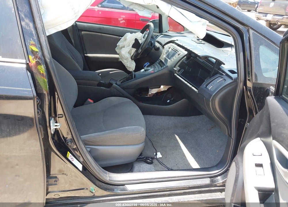 2014 TOYOTA PRIUS VIN: JTDKN3DUXE1755070