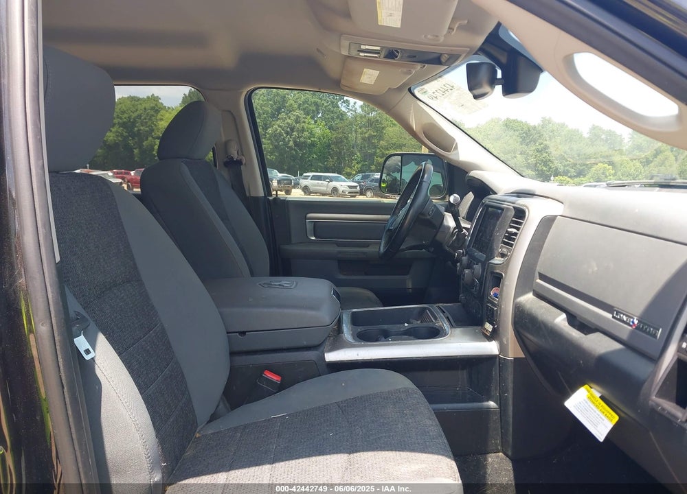 2018 RAM 3500 LONE STAR  4X4 8' BOX VIN: 3C63RRHL1JG268212