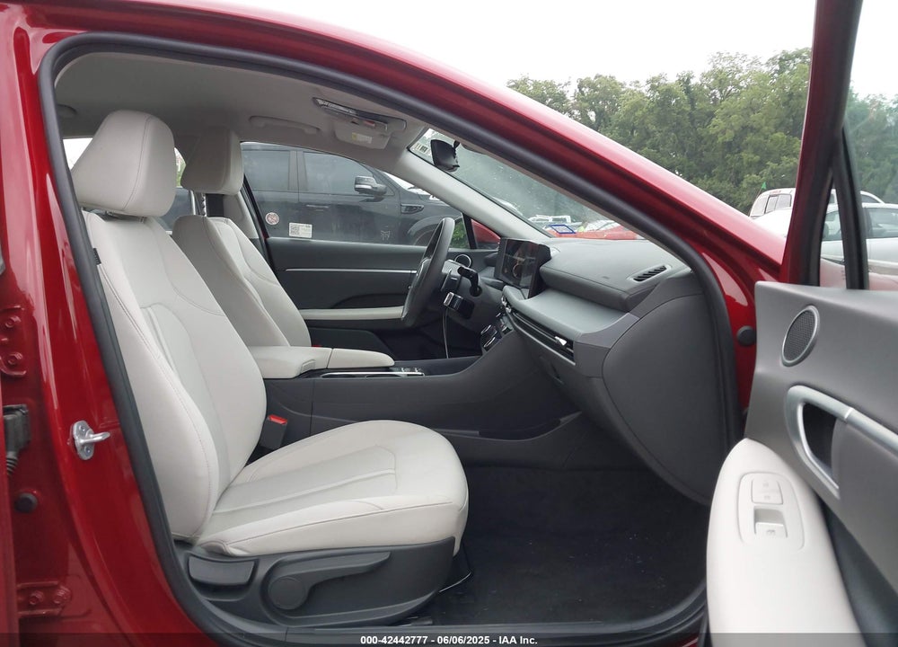 2025 HYUNDAI SONATA SEL VIN: KMHL64JA9SA471728