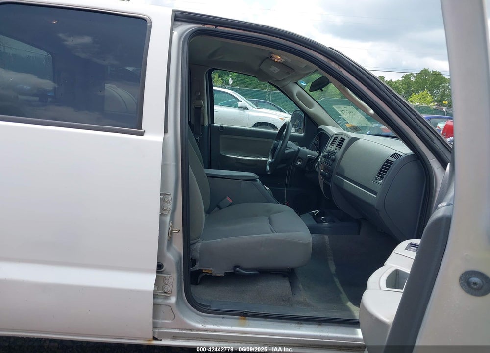 2006 DODGE DAKOTA VIN: 1D7HW48N66S524247