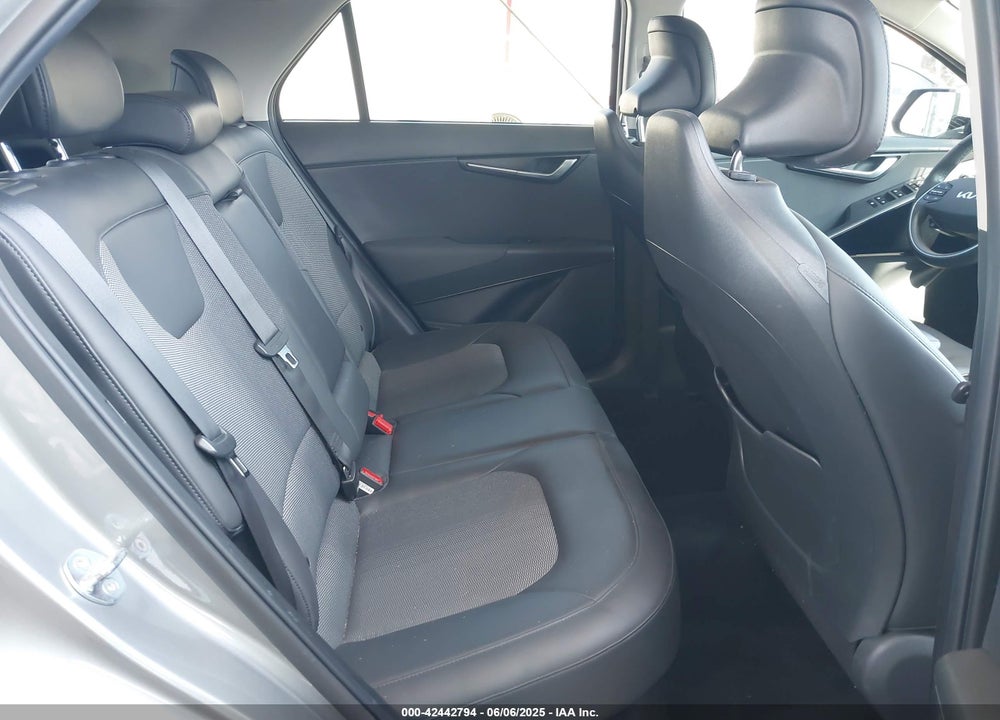 2023 KIA NIRO VIN: KNDCR3LE7P5090210
