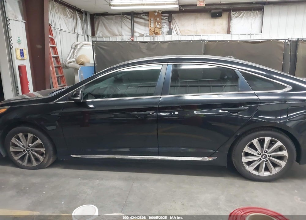 2016 HYUNDAI SONATA VIN: 5NPE34AF9GH410297