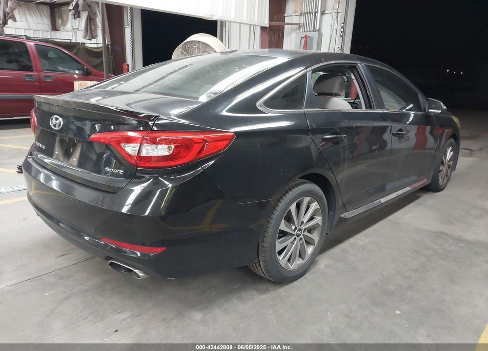 2016 HYUNDAI SONATA VIN: 5NPE34AF9GH410297