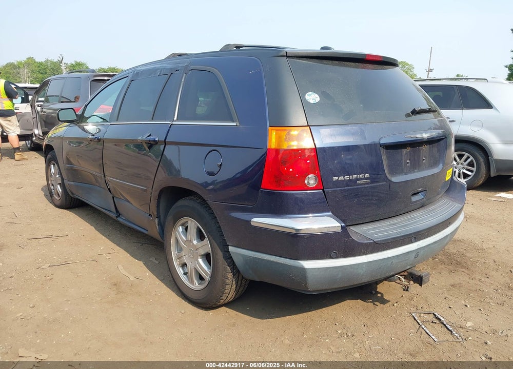 2005 CHRYSLER PACIFICA VIN: 2C8GF68445R469837