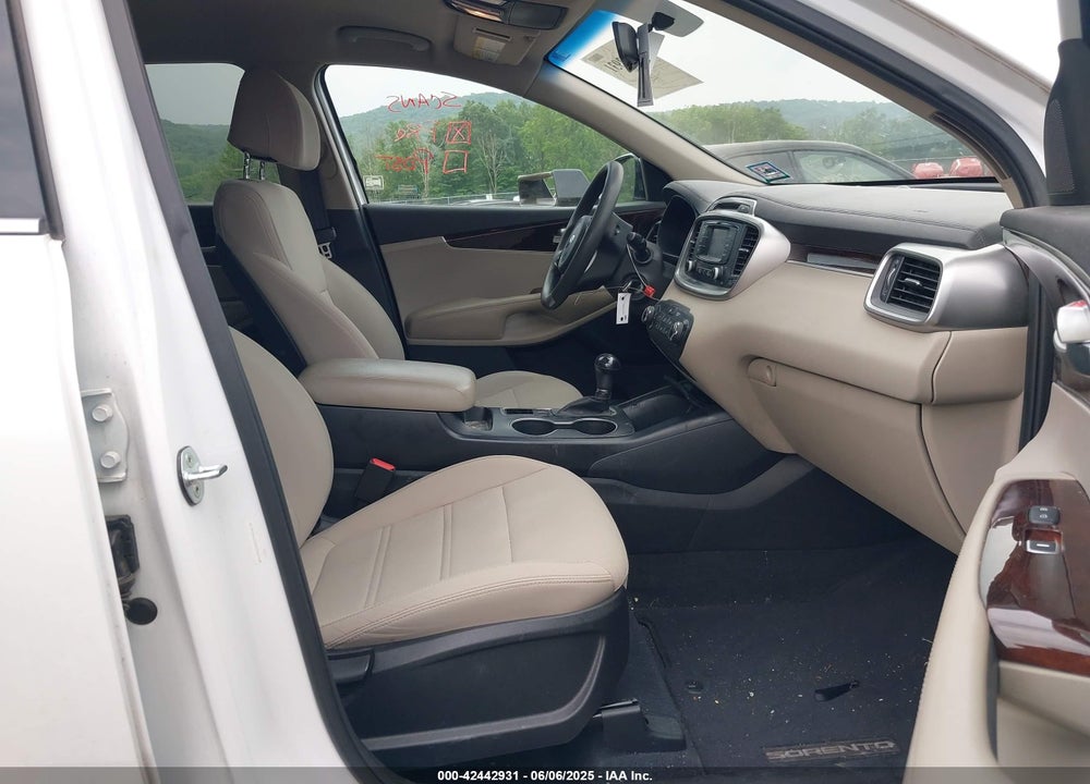 2017 KIA SORENTO VIN: 5XYPG4A33HG296034