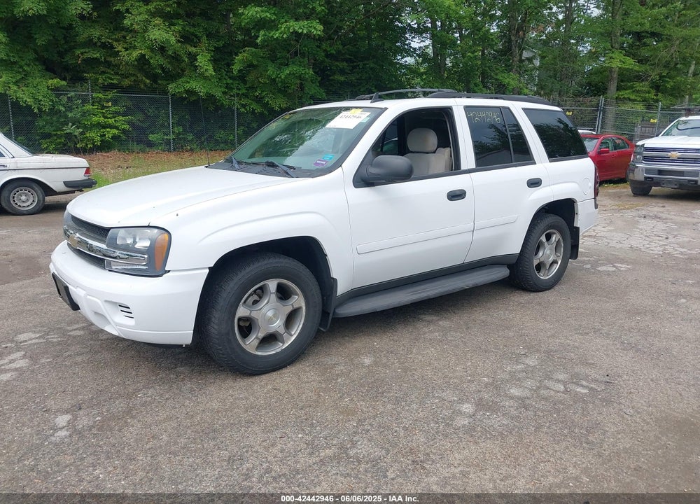 2007 CHEVROLET TRAILBLAZER LS VIN: 1GNDT13S872273057